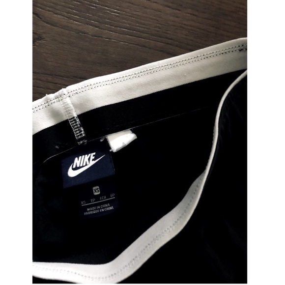 Nike leggings! - Picture 4 of 4